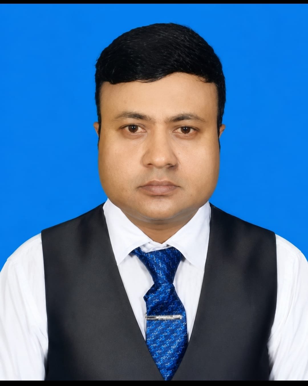 DR. RAJU DAS